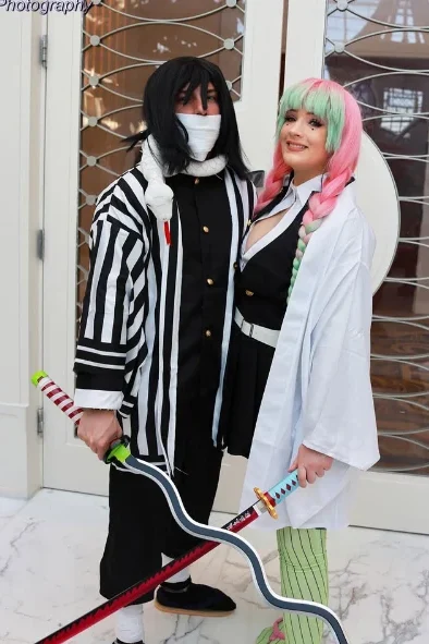 10 Mitsuri Cosplay