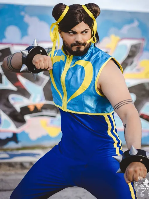 17 Male Chun Li Cosplay