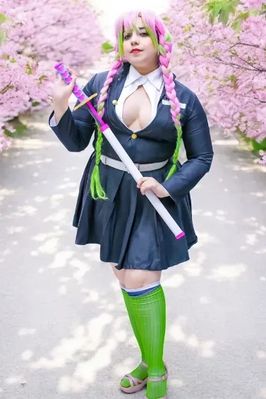 3 Mitsuri Cosplay